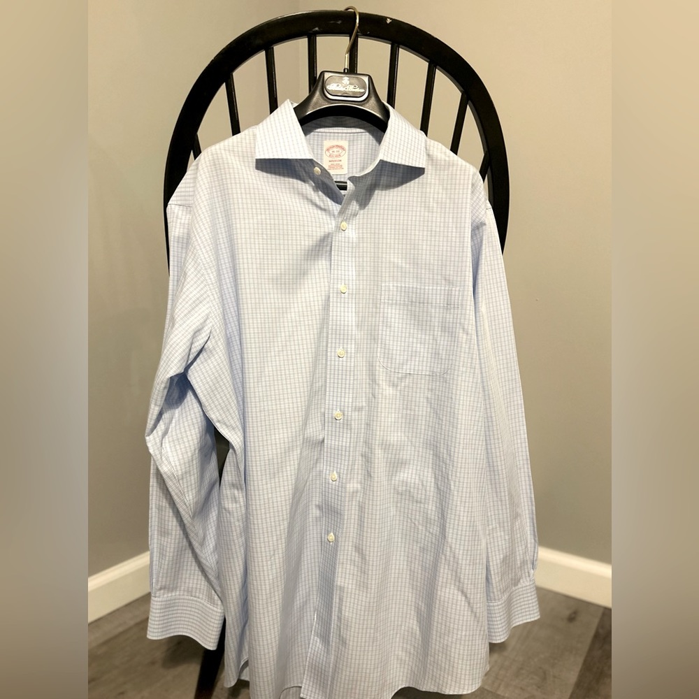 Brooks Brothers non iron light blue/white Madison style dress shirt size 16-33 L